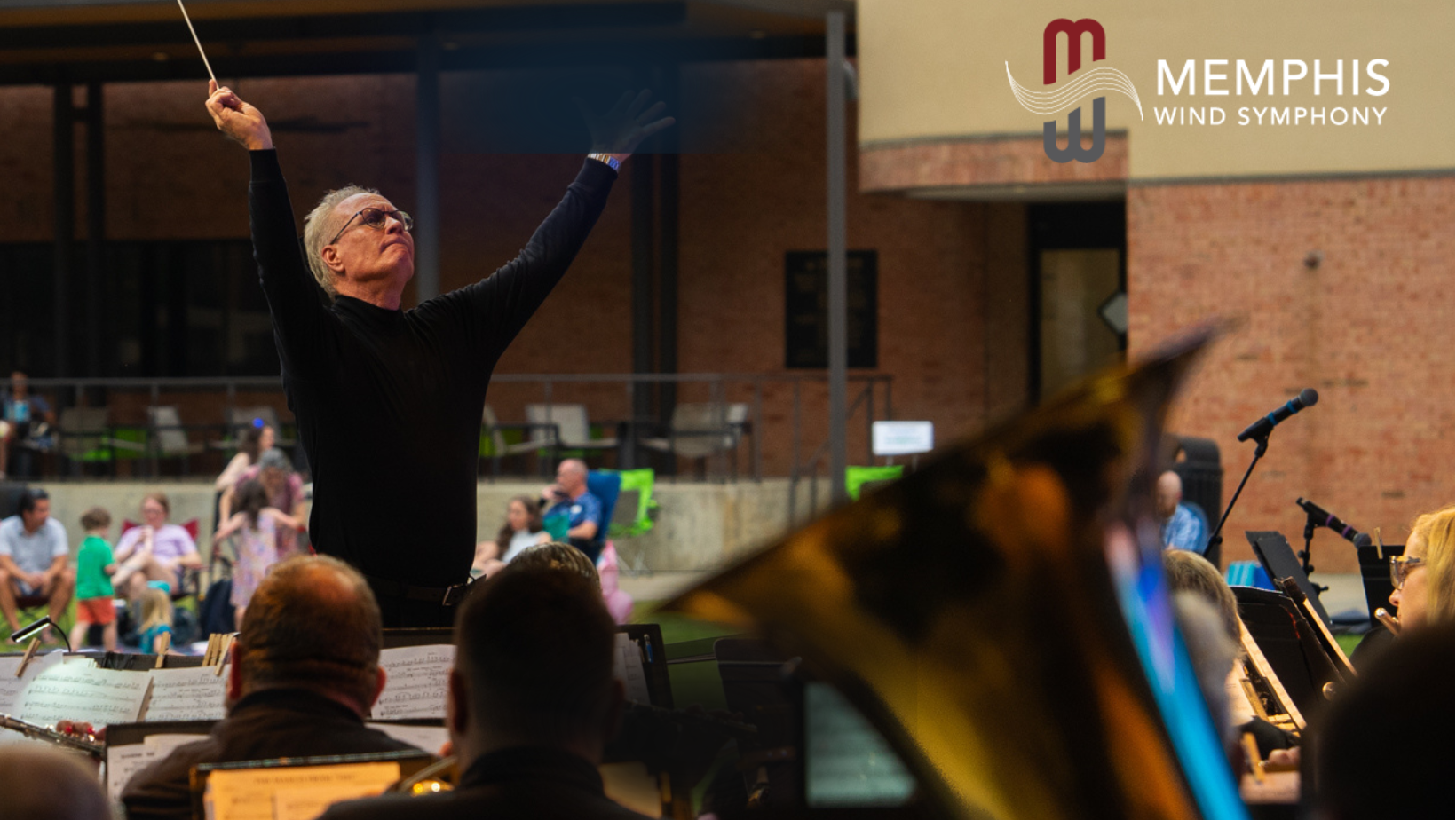 Led by Barry Trobaugh, Memphis Wind Symphony brings free concert to Veterans Plaza